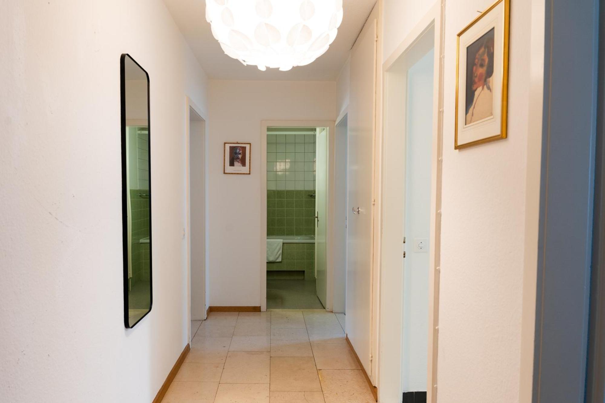 Gemuetliche Grosse Wohnung Naehe Uni Basilea Exterior foto